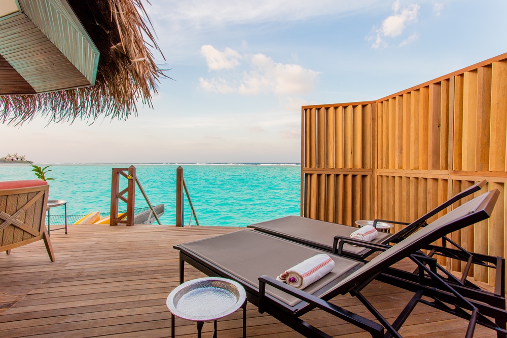 content/hotel/Kanuhura/Accommondation/Water Villa Sunrise/Kanuhura-Acc-WaterVilla-17.jpg